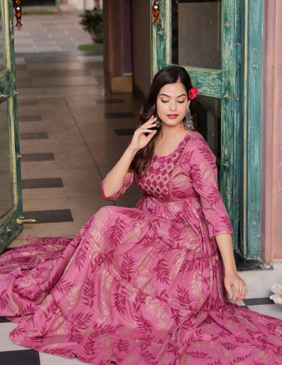 Beautiful Rayon 140  Fabric Anarkali kurti Pant With Tai Dai Dupatta