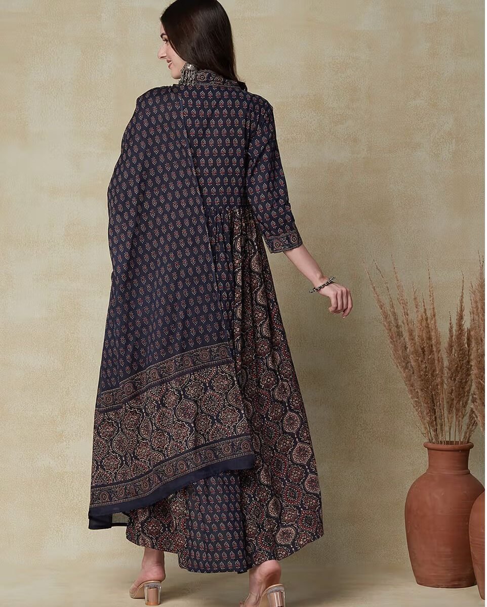 Cotton Suit set in  Printed  kurta Pant with Dupatta